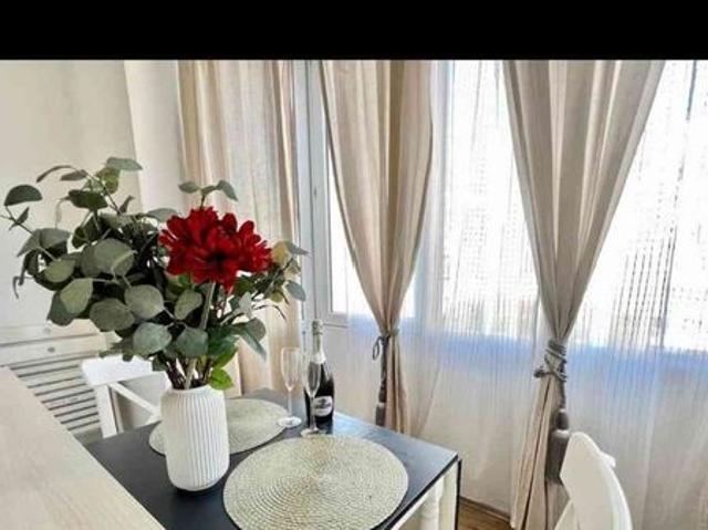 Apartament 2 camere în Centru, utilat complet Hanul lui Manuc Unirii