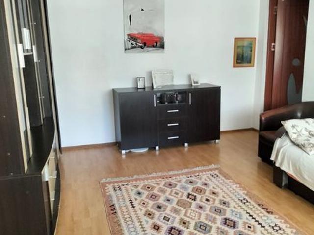 Apartament 2 camere in chirie