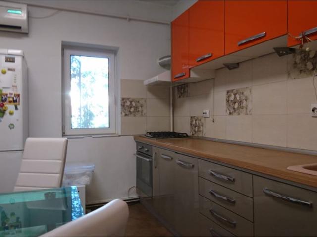 Apartament 2 camere in vila Damaroaia / Piata Presei Libere