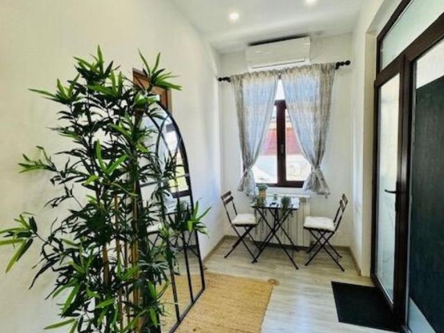 Apartament 2 camere, in vila, zona Dorobanti Capitale, Piata Victoriei