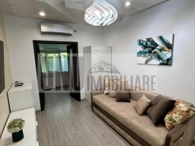 Apartament 2 camere in zona Podu de Fier