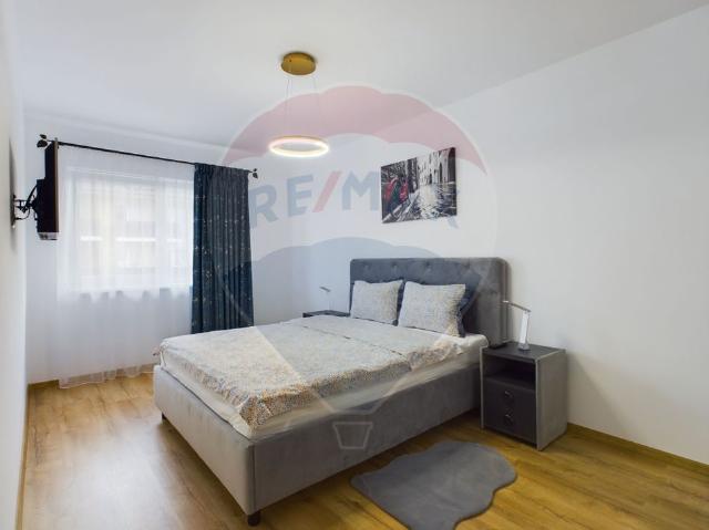 Apartament 2 camere inchiriere in bloc de apartamente Brasov, Sanpetru vezi locația pe hartă
