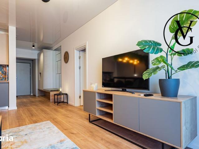 Apartament 2 camere lux zona Rex/Mamaia 200 m pana la plaja