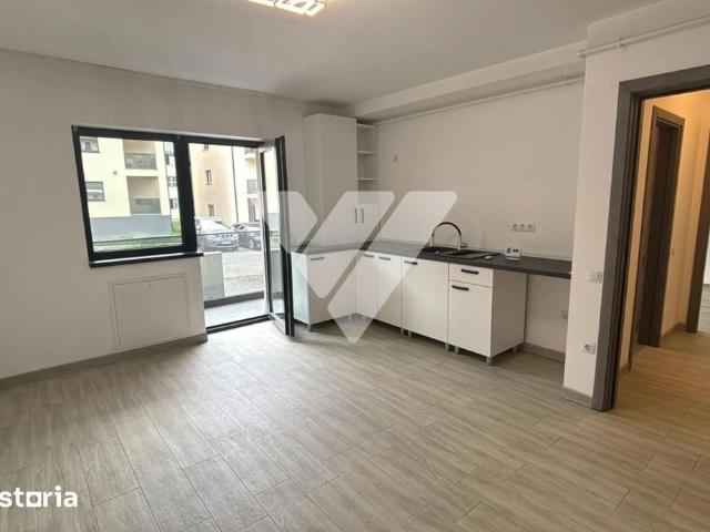 Apartament 2 camere la parter loc de parcare geam la baie