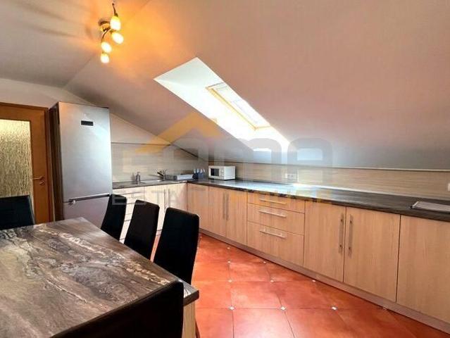 Apartament 2 camere, loc de parcare, zona Parneava