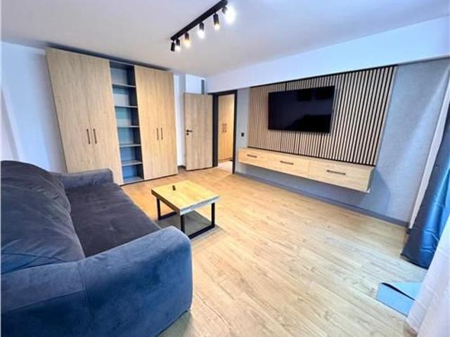 Apartament 2 camere, parcare proprie, prima inchiriere, Ploiesti, ultracentral