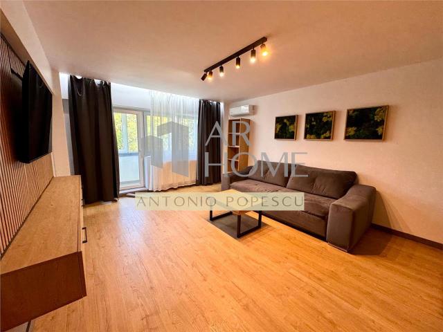 Apartament 2 camere, parcare proprie, prima inchiriere, Ploiesti, ultracentral