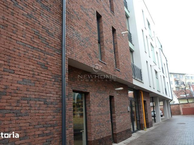 Apartament 2 camere, parcare, zona Centru