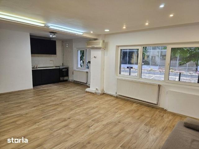 Apartament 2 camere, parter, Mall Vitan