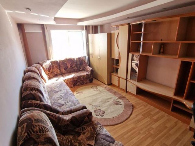 Apartament 2 camere Piata Alexandru cel Bun