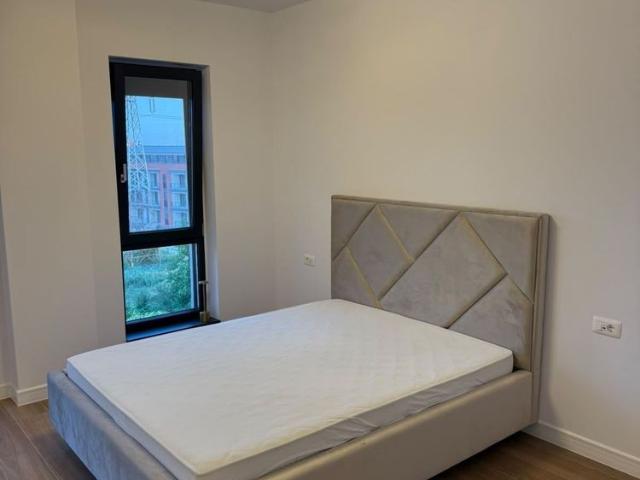 Apartament 2 camere, piscina, parcare subteran, Torontalului