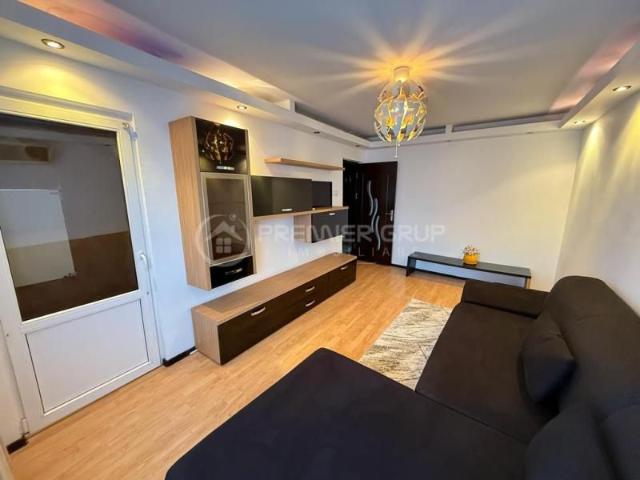 Apartament 2 camere, Podu de Fier, 48mp