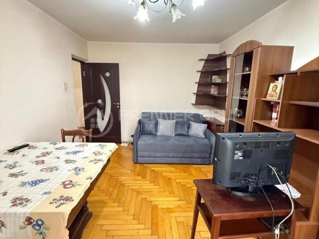 Apartament 2 camere, Podu de Fier, 48mp