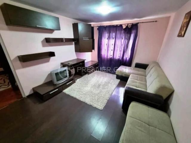 Apartament 2 camere, Podu de Fier, 55mp