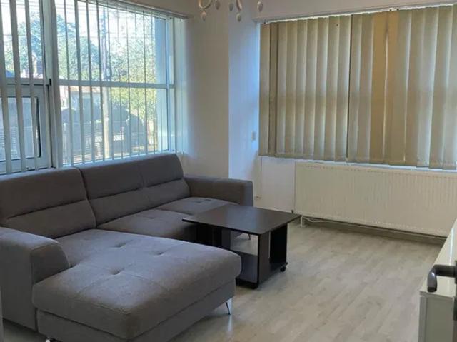 Apartament 2 camere Podul de Fier