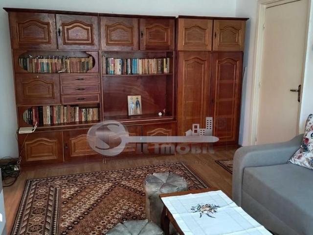 Apartament 2 camere | Podul de Piatră | Etaj 2 | Centrală proprie | Ae