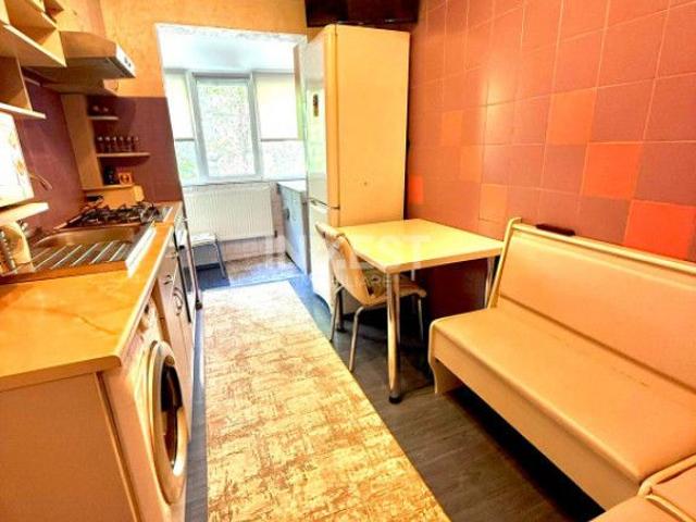 Apartament 2 camere Podul de Piatra etaj 1