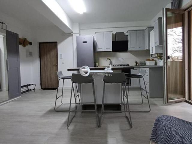 Apartament 2 camere, prima chirie, parcare și 2 balcoane – Tătăra
