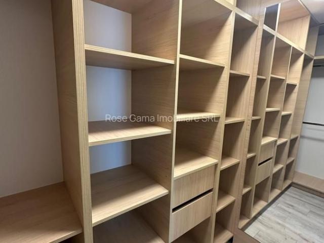 Apartament 2 camere PRIMA INCHIRIERE + loc parcare Poitiers Towers