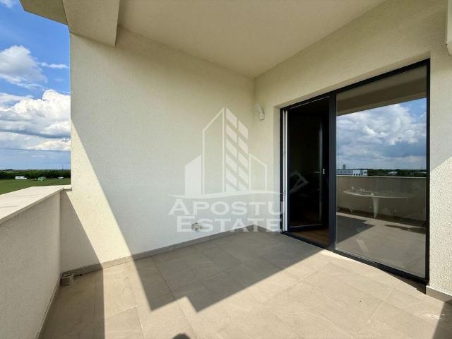 Apartament 2 camere, prima inchiriere, lift, parcare, Tor.