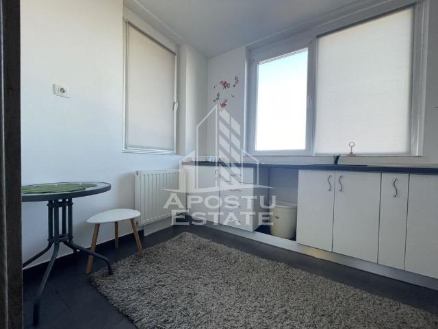 Apartament 2 camere, proaspăt renovat, zona Banu Maracin.