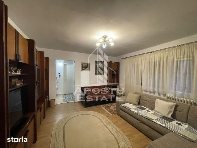 Apartament 2 camere, proaspat renovat, zona Micalaca