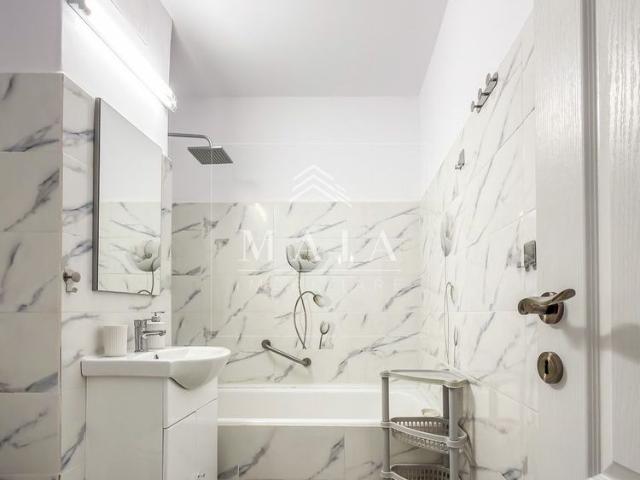 Apartament 2 camere renovat, zonă centrală Școala de Înot