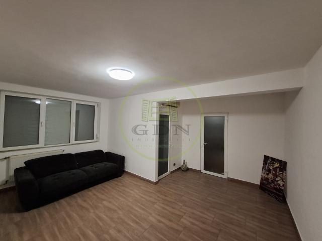 Apartament 2 camere, semi decomandat, suprafață utilă 50 mp, Rogerius