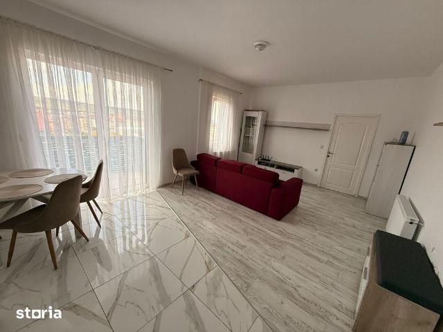 Apartament 2 camere semidecomandat bloc cu lift zona Eroilor