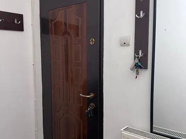 Apartament 2 camere, semidecomandat, bloc fara risc