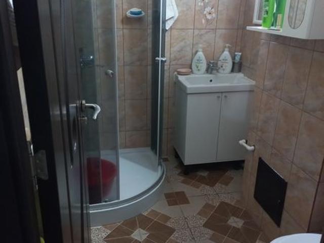Apartament 2 camere semidecomandat de vanzare zona Crang