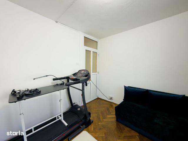 Apartament 2 camere, semidecomandat, etaj 2, zona Aradului