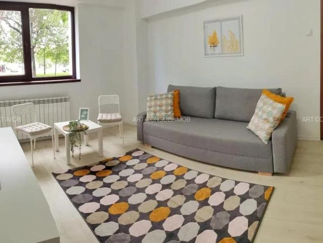 Apartament 2 Camere | Semidecomandat | Panduri