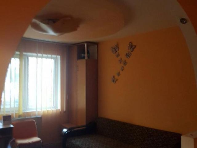 Apartament 2 camere semidecomandat zona Canta