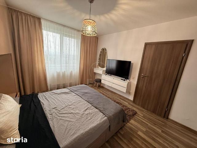 Apartament 2 camere semidecomandat zona Razoare