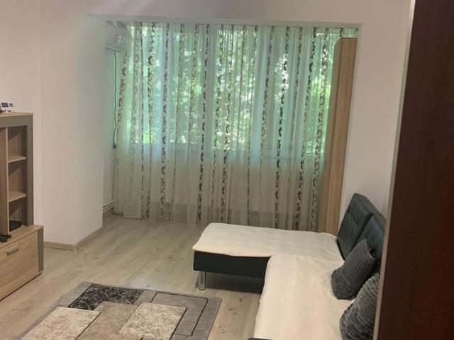 Apartament 2 camere semidecomandat zona Tomis 1 Constanța