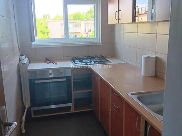 Apartament 2 camere, semidecomandat, 38 mp, ac, Piata Resita