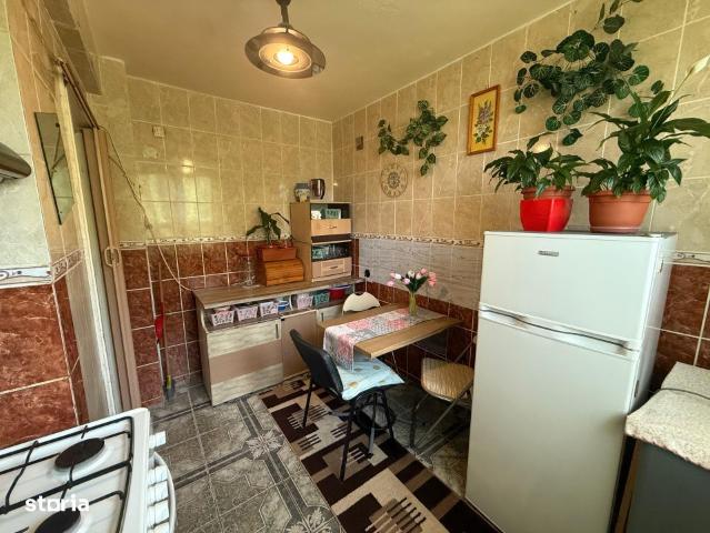 Apartament 2 camere, semidecomandat, 43 mp, Central, zona Ramada