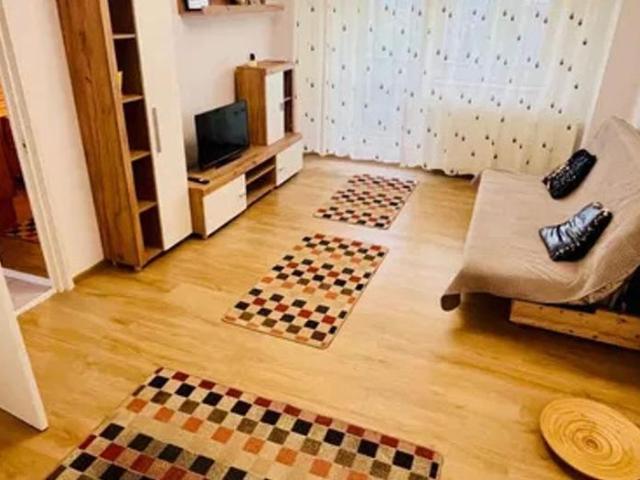Apartament 2 camere, semidecomandat, 50 mp, centrala, parcare, Uverturii