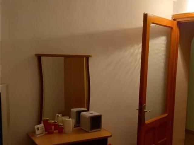 Apartament 2 camere semidecomandate, zona Cora