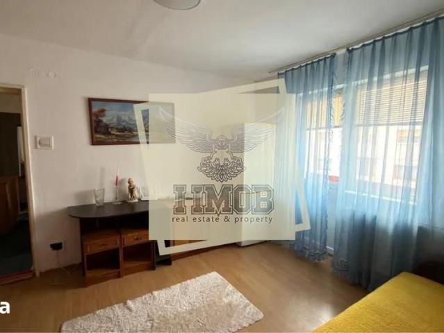 Apartament 2 camere si balcon zona Ciresica
