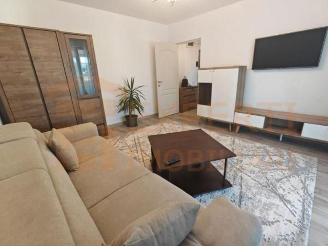 Apartament 2 camere, termen lung, situat in centrul Constantei