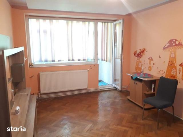 Apartament 2 camere Tiglina1 et2/4,centrala,semimobilat