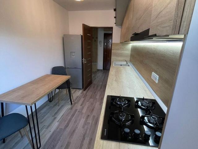 Apartament 2 camere,Tomis II Emag 700 euro