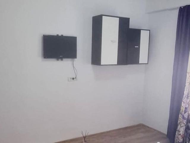 Apartament 2 camere Tomis Plus 400 euro/luna termen lung Cod E2+E7