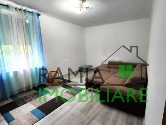 Apartament 2 camere, Tractorul