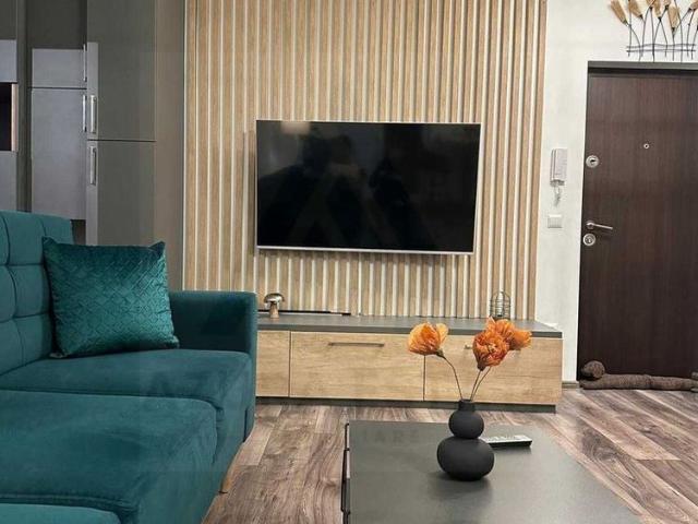 Apartament 2 camere utilat premium garaj subteran si balcon Central