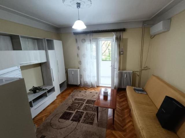 Apartament 2 camere Ultracentral, langa Mama Mia, etaj intermediar