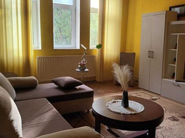 Apartament 2 camere ultracentral Poarta Schei