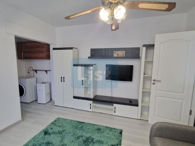 Apartament 2 camere ultracentral Recent renovat Pet friendly Comision0